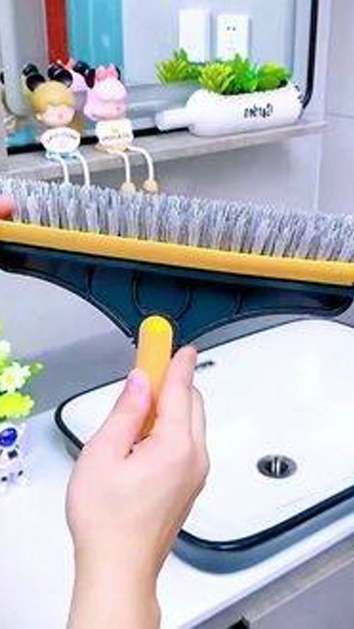 衛生間清潔新革命 高效清潔刷，邊角縫隙無處遁形